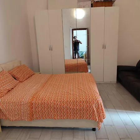 House In Historic Style Palace Apartment *