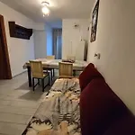 House In Historic Style Palace Appartamento Bari